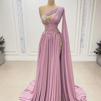 2022 Arabic Evening Dresses One Shoulder With Long..