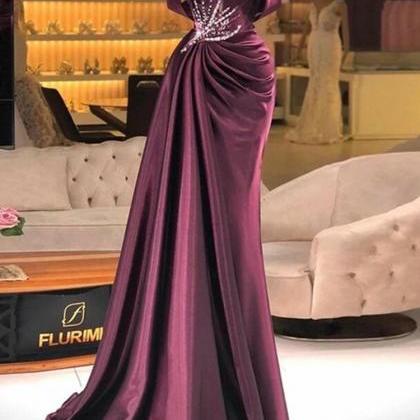 Elegant Prom Dress For Women Pleated Sleeveless..
