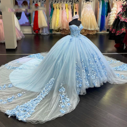 Baby Blue Long Quinceanera Dresses Ball Gown..