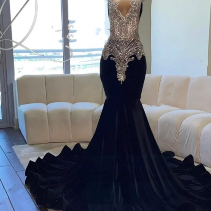 Luxury Sweetheart Long Prom Dress For Black Girls..