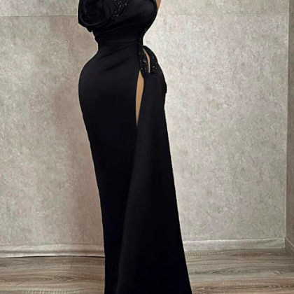 Elegant Black Mermaid Evening Dresses Pleated..
