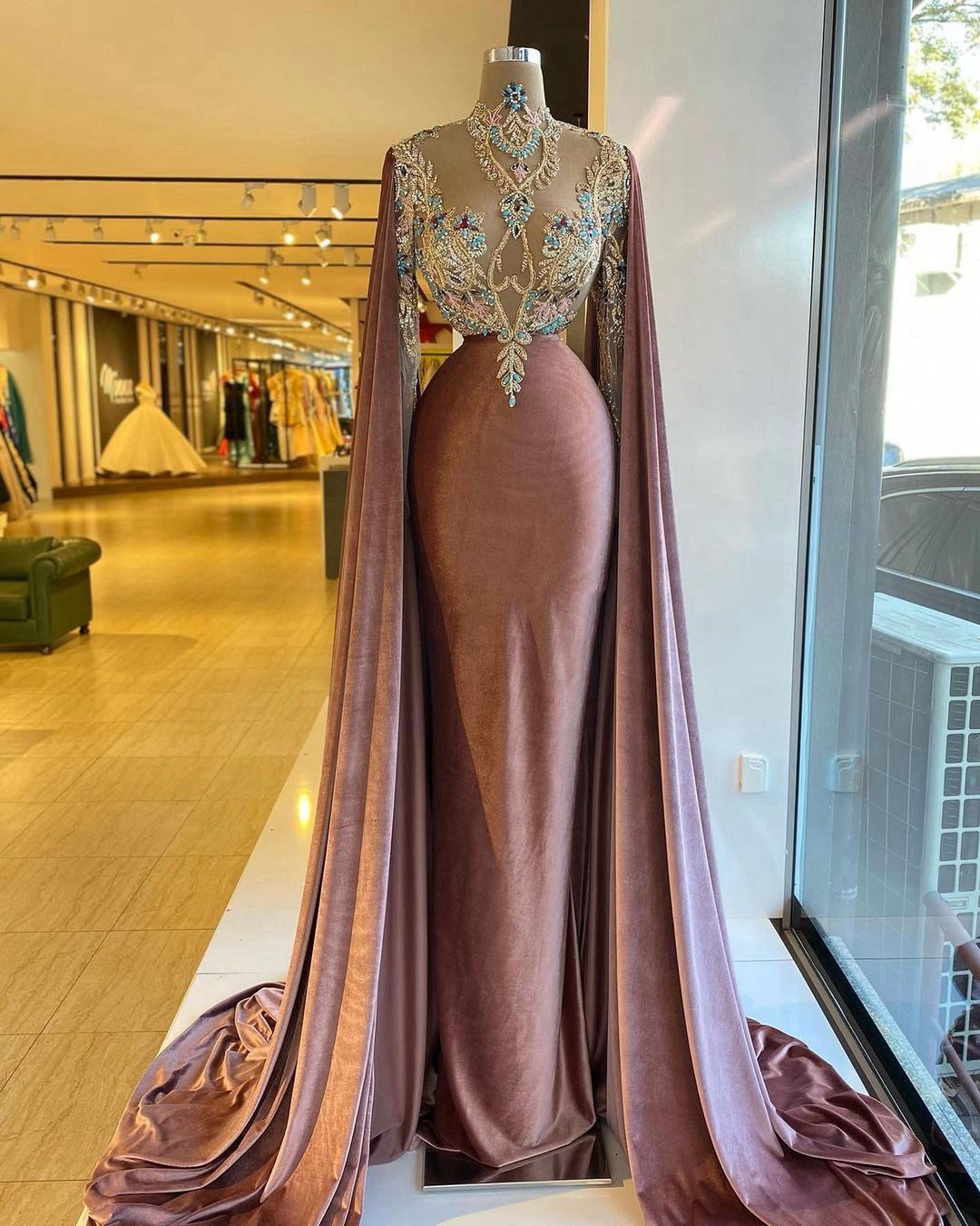 2022 Arabic High Neck Ankle Length Prom Dress With Crystal Beads, Front  Split, Zipper Back, And Tea Length Skirt Perfect For Formal Parties And  Evening Events From Haiyan4419, $90.63