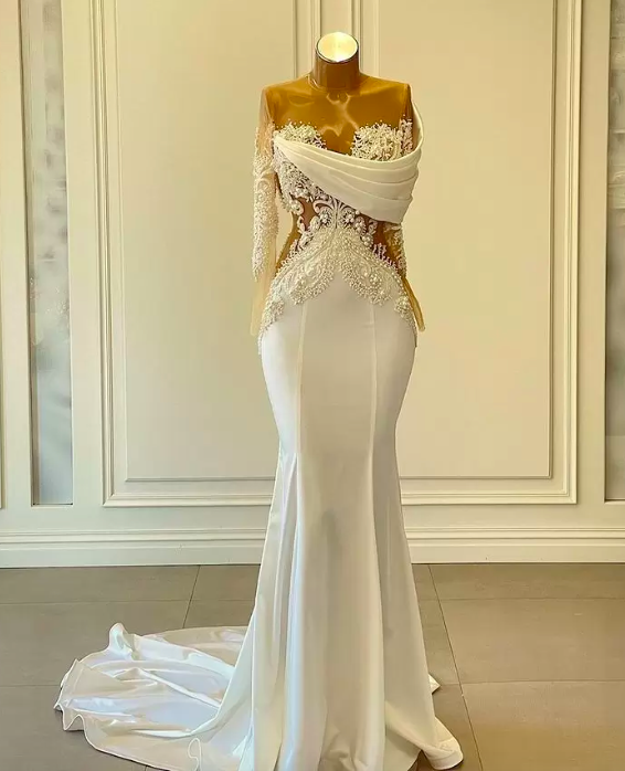 2023 Plus Size Arabic Aso Ebi Sheer Neck Mermaid Wedding Dresses Lace Beaded Long Sleeves Sexy Vintage Bridal Gowns Dress