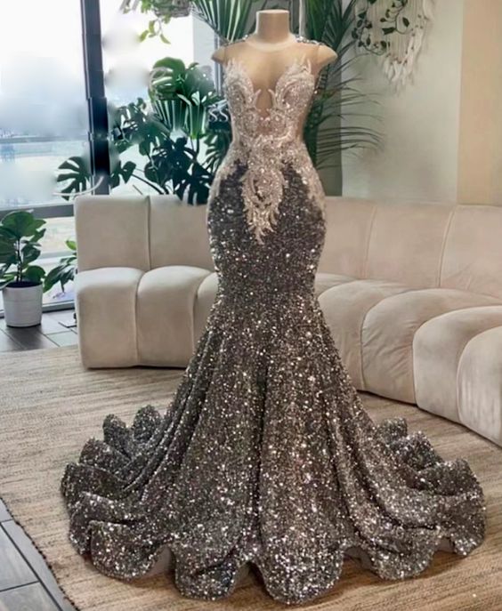 Sliver Gray Crystal Sparkly Prom Dresses Illusion Crew Neckline Sequins Beading Lace Mermaid Formal Evening Party Dresses Court Train Prom Gowns