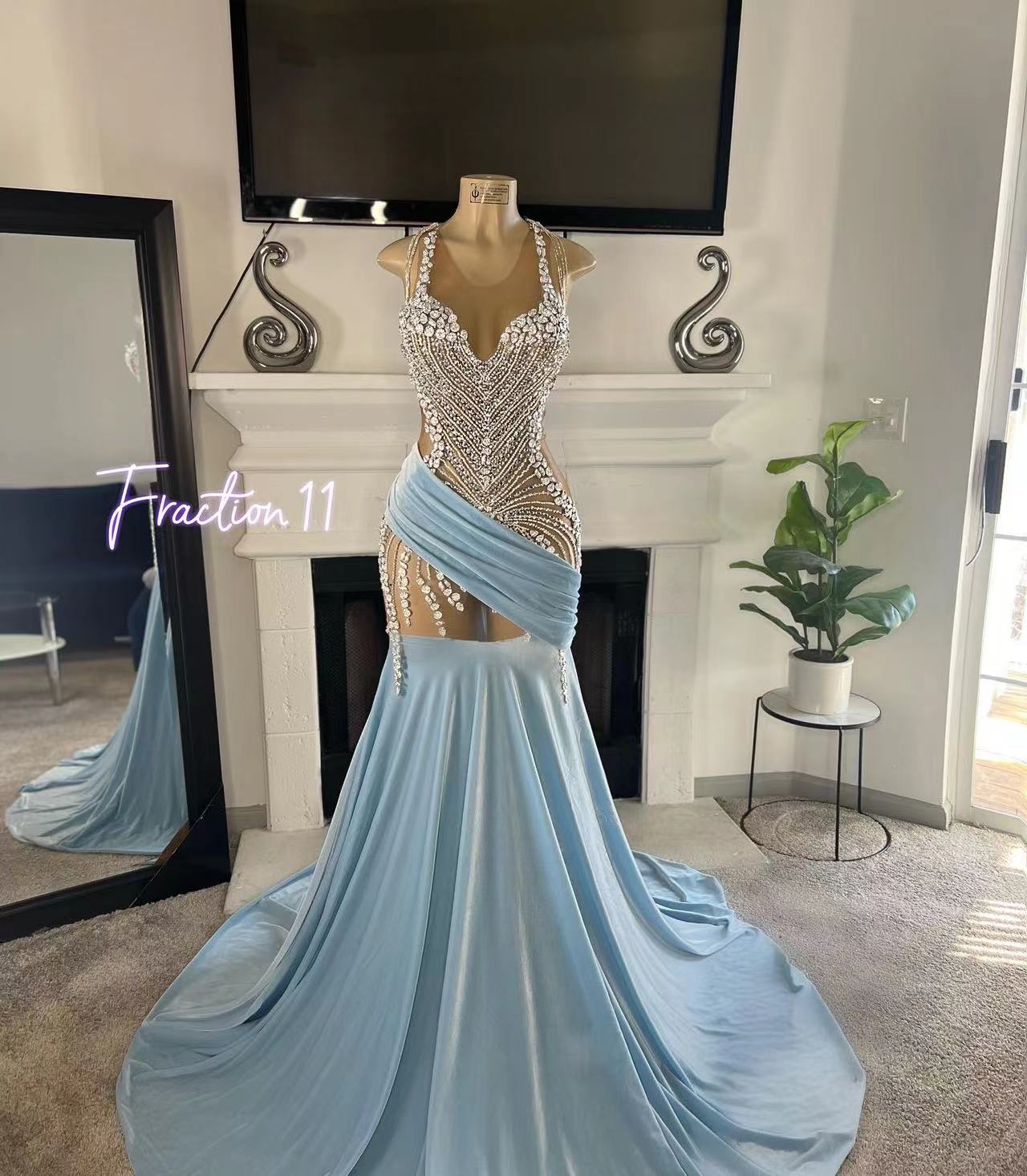 Blue Crystal Prom Dresses Long For Women 2024 Illusion Crew Neckline Beads Mermaid Evening Gowns Satin Tight Formal Party Dresses