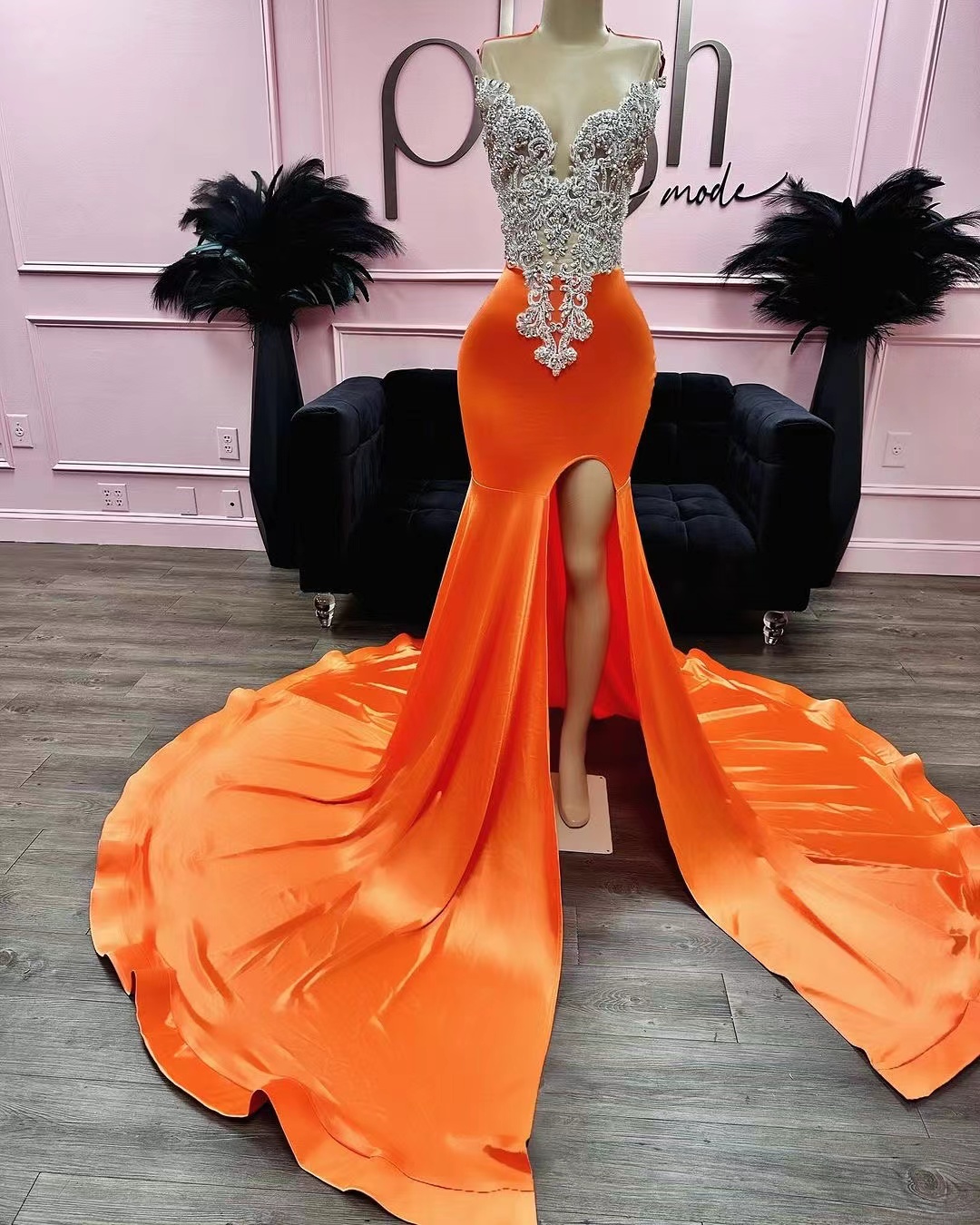 Orange Mermaid Satin Prom Dresses Long With Slit For Women 2024 Illusion Crew Neckline Tight Formal Evening Dresses Beaded Crystal Formal Party