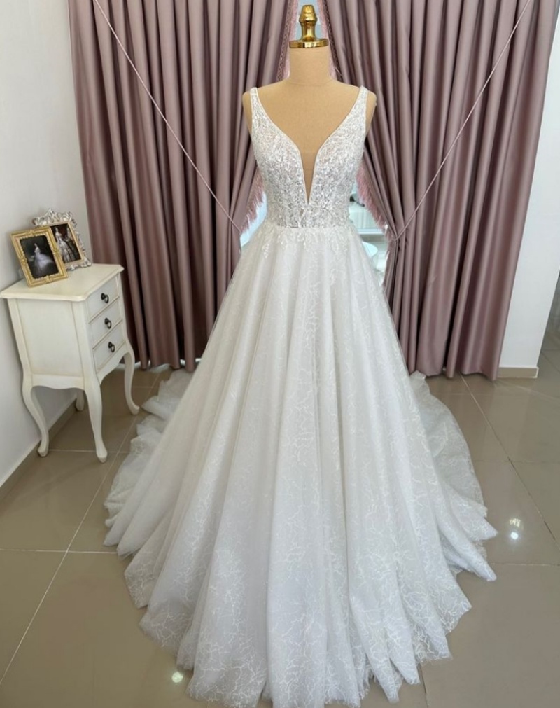 V Neck Sparkly Wedding Dresses Ball Gown Tulle Lace Sequined Bridal ...