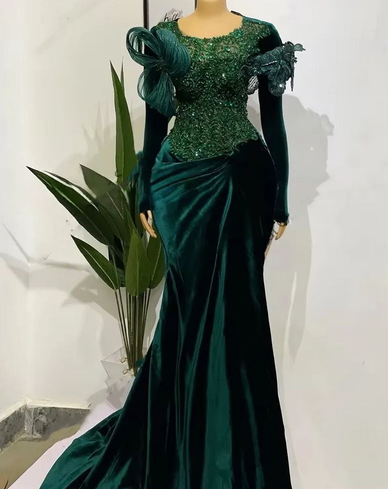 Customized (can Not Be Refund) Vintage 2025 Emerald Green O Neck Pleats Mermaid Prom Dresses Beaded Crystal Long With Full Sleeves Formal Evening