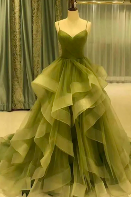 2023 Olive Green Ruffles A Line Prom Dresses Tiered Long Tulle Formal Evening Gowns Spaghetti Straps Sleeveless Women Special Occasion Dress