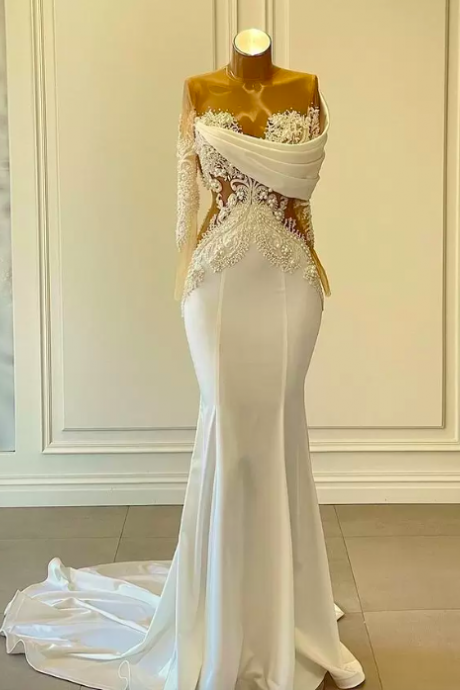 2023 Plus Size Arabic Aso Ebi Sheer Neck Mermaid Wedding Dresses Lace Beaded Long Sleeves Sexy Vintage Bridal Gowns Dress