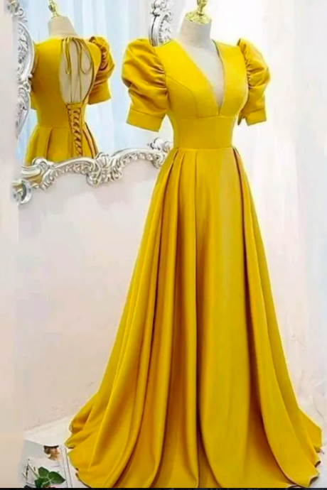 Chic Yellow A-line Long Prom Dresses V-neck Open Back Lace-up Plus Size Formal Evening Gowns Short Sleeves Simple Satin Women Special Occasion