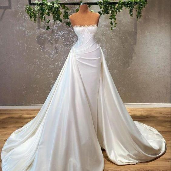 ball gown satin pleated wedding dresses pearls beaded bridal dresses sweetheart neckline pearls wedding gowns for bride with detachable bridal gowns