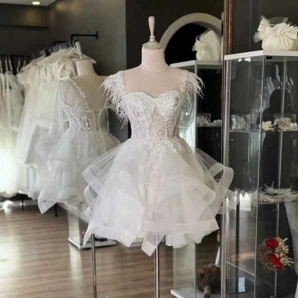 White Ruffle Short Prom Dresses Sweetheart Neckline Illusion Corset Short Homecoming Dresses Ruffle Tulle Ball Gown Cocktail Dresses Sparkly Sequins Evening Gowns