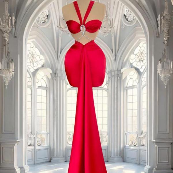 Red Satin Prom Dresses Halter Neckline Pleated Satin Sheath Formal Evening Gowns Short Graduation Dresses Crystal Pleated Formal Evening Gowns